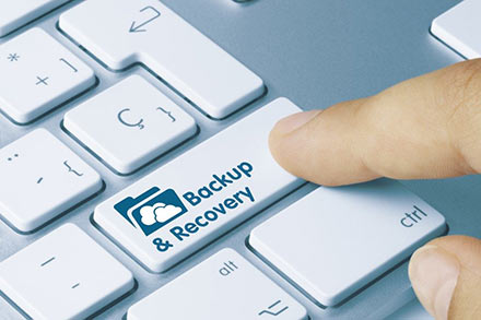 پشتیبانی و بک آپ گیری بهترین نرم افزار مدیریت کلینیک هوشمند اتوماتیک 1 backup and restore ad recovery database پشتیبان گیری و بازیابی پایگاه اطلاعات مدیریت مطب و درمانگاه