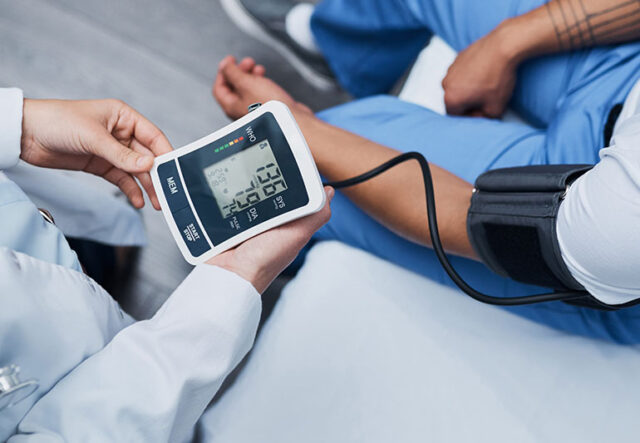 کنترل فشار خون+نرم افزار های تخصصی درمان دکتر