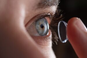 تشخیص فشار داخل چشم با لنز