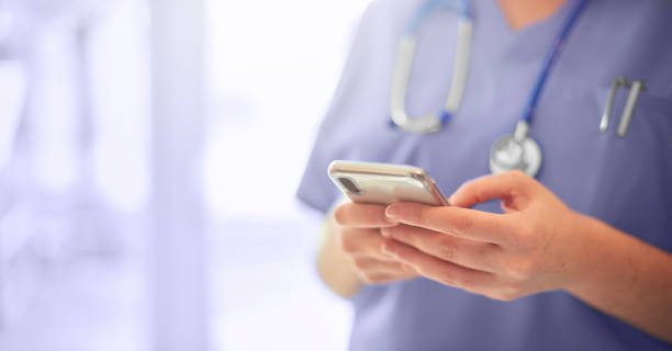 ارسال پیامک هوشمند یادآور و پیگیری و پایش بیماران،بهترین برنامه کلینیک و مطب جامع درمان دکتر با قابلیت هوشمند نصب ، آموزش و راه اندازی اتوماتیک و سریع ، بهترین و ساده ترین برنامه مطب با قابلیت خصوصی ساده در لحظه و فعال سازی آیتم های تخصصی پزشکی ایرانی با 16 سال سابقه پشتیبانی و آپدیت روزانه